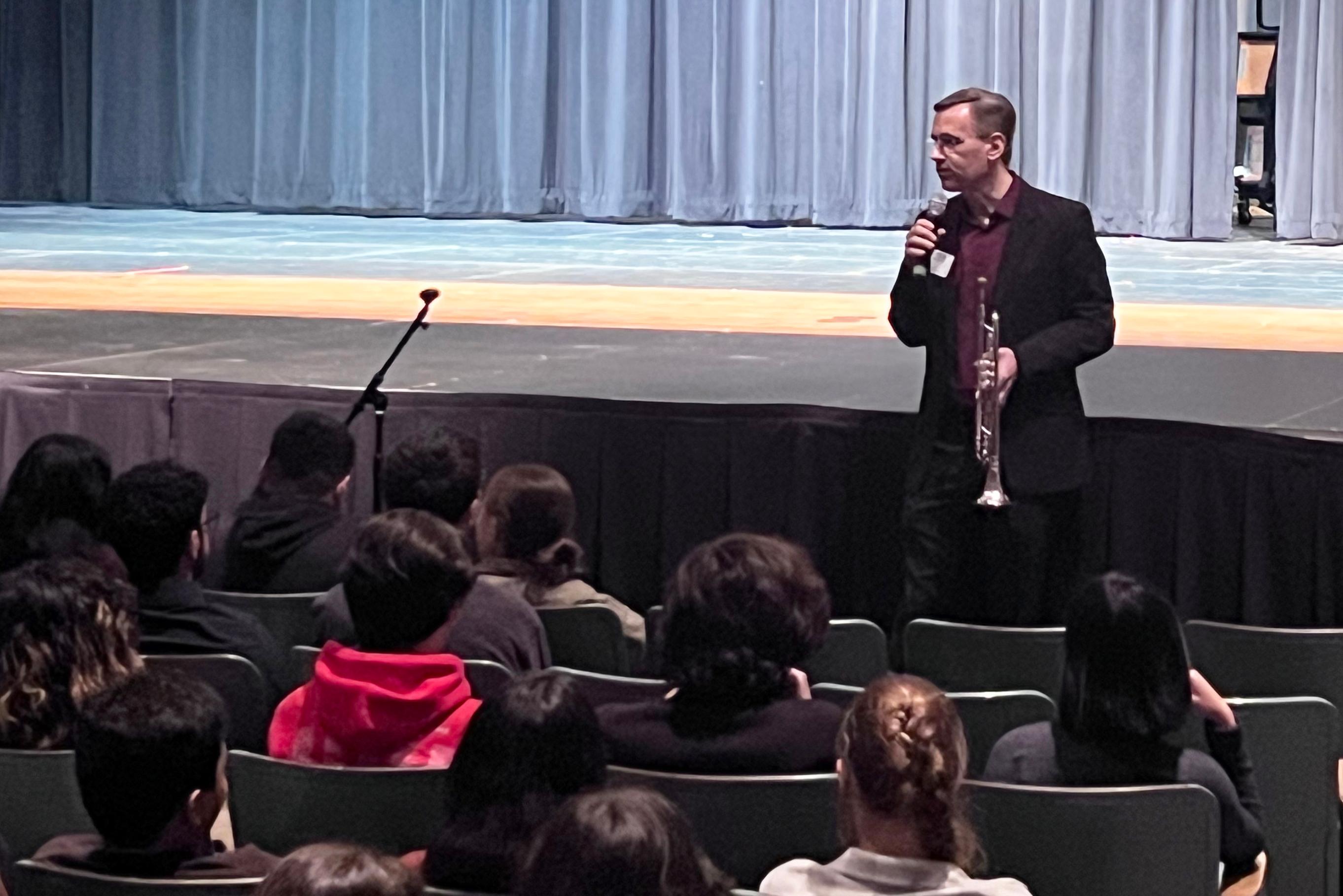 Addison Trail student-musicians participate in masterclass with CSO trumpet player